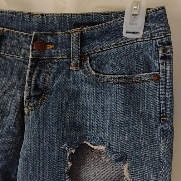 Women's Vintage Y2K Distressed Ripped Denim Flared Boot cut Medium Wash Jeans