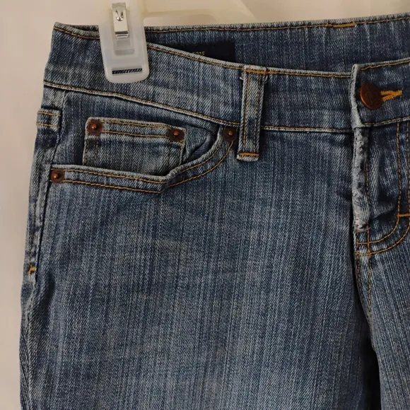 Women's Vintage Y2K Distressed Ripped Denim Flared Boot cut Medium Wash Jeans