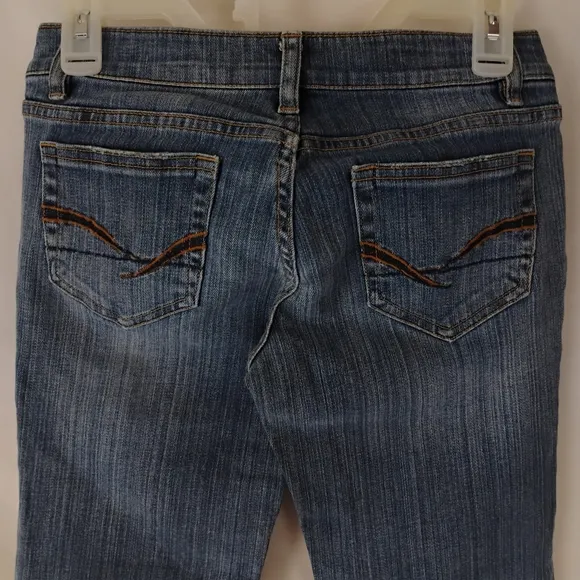 Women's Vintage Y2K Distressed Ripped Denim Flared Boot cut Medium Wash Jeans