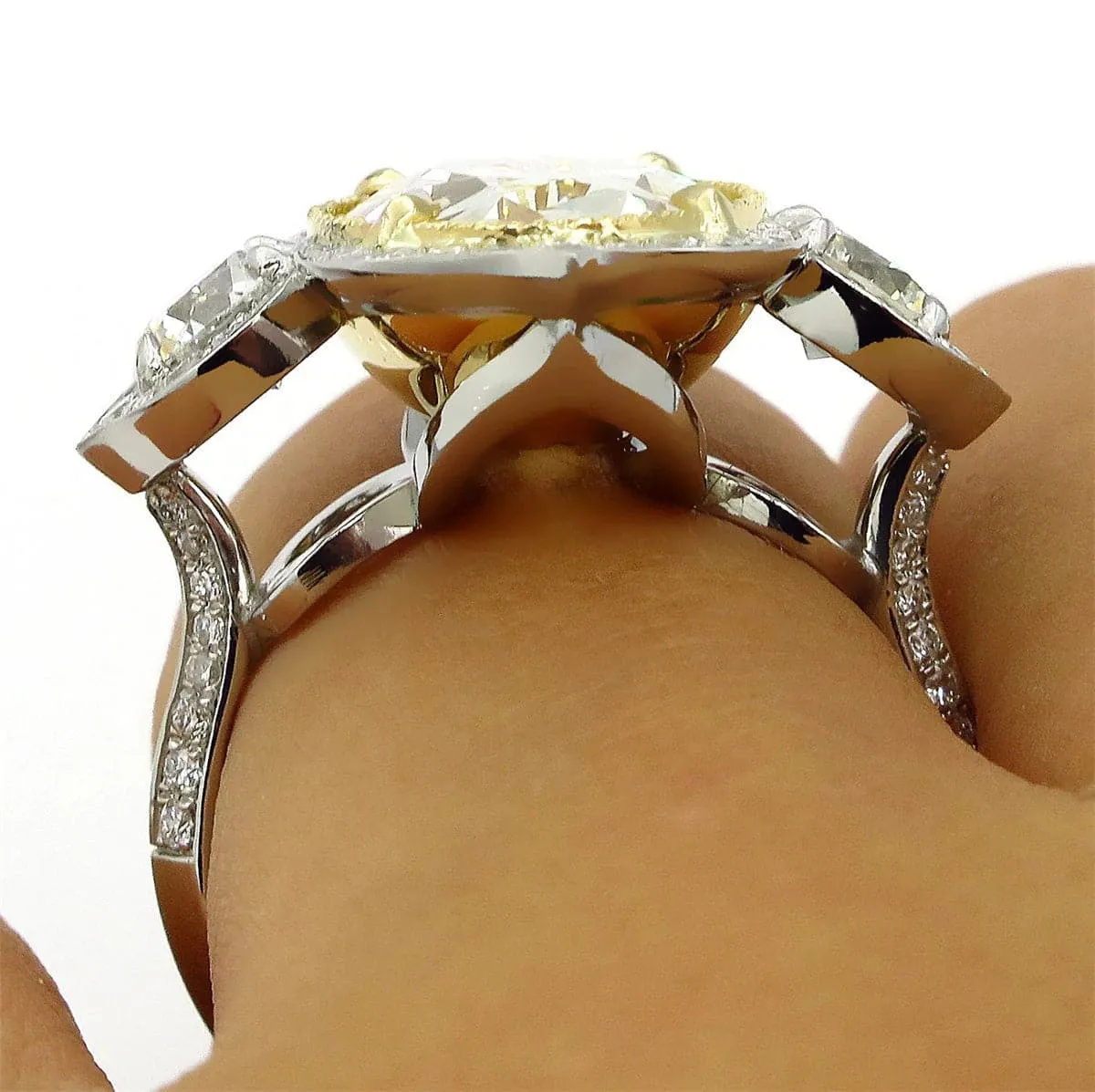 Yellow Crystal & Cubic Zirconia Floral Ring