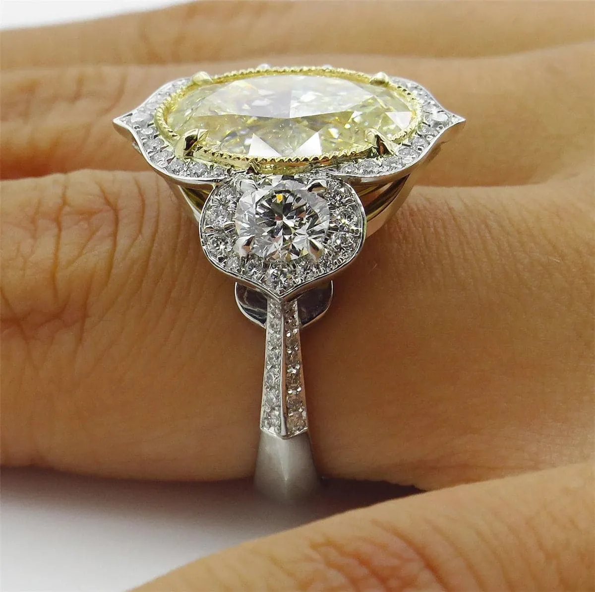 Yellow Crystal & Cubic Zirconia Floral Ring
